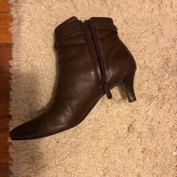 Cole Haan cat heel boots - Picture 2 of 3